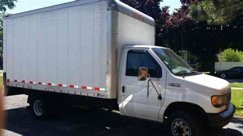 Ford E 450 box truck (2001) : Bucket / Boom Trucks