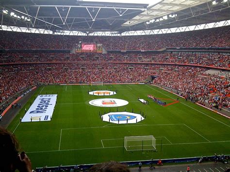 Wembley Stadium: Capacity, Plan & Much More