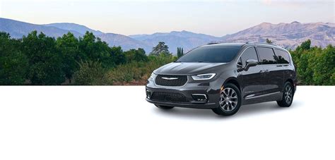 2022 Chrysler Pacifica Hybrid Minivan | MPG, Range & More