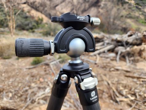 Best Hunting Tripods For Spotting And Shooting [2023 Complete Guide] | RECOIL