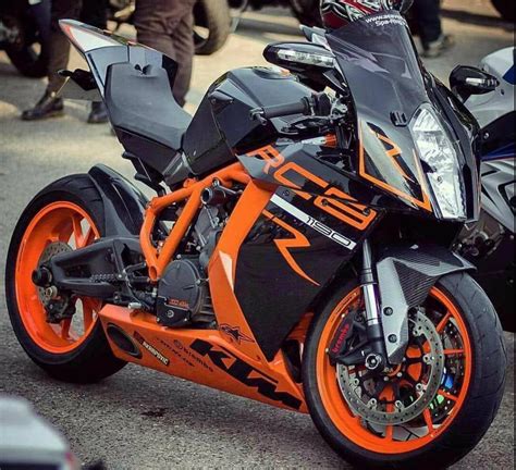 KTM 1190 RC8 R : MotorcyclePorn