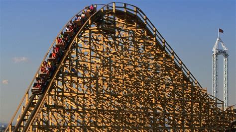 Knott's plans makeover of 17-year-old GhostRider wooden coaster - Orlando Sentinel