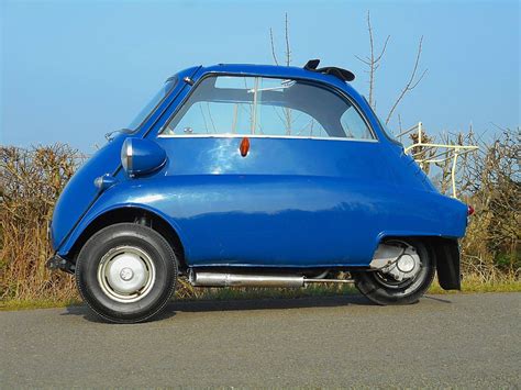 1966 BMW ISETTA 300cc BUBBLE CAR | Bmw isetta, Tiny cars, Isetta