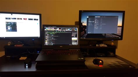 Triple monitor laptop setup anyone? : r/pcmasterrace