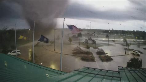 Tornado tears through Andover, Kansas | US News | Sky News