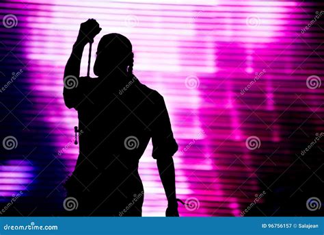 1,352 Silhouette Artist Singing Stock Photos - Free & Royalty-Free ...