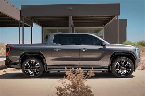 GMC Sierra Electric Truck becomes more accessible in MY2025