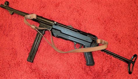 REPLICA WW2 GERMAN MP40 SEMI AUTOMATIC MACHINE PISTOL GUN WITH STOCK & LEATHER SLING BY DENIX ...