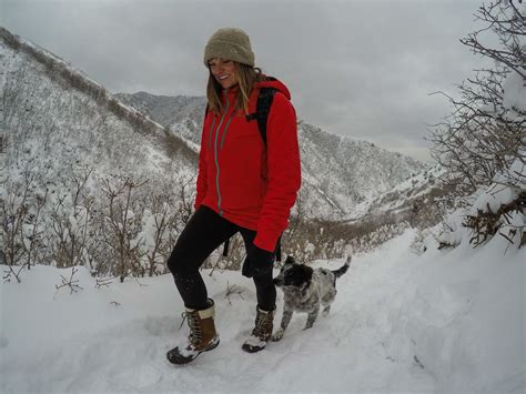 Interested in winter hiking? Learn what clothes to wear for cold ...