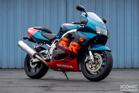 1999 Honda CBR900RR – Iconic Motorbike Auctions