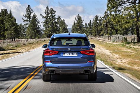 The new BMW X3 xDrive M40i (Exterior color: Phytonic Blue metallic, upholstery: Leder Vernasca ...