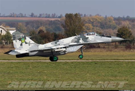 Mikoyan-Gurevich MiG-29MU1 - Ukraine - Air Force | Aviation Photo #5366781 | Airliners.net