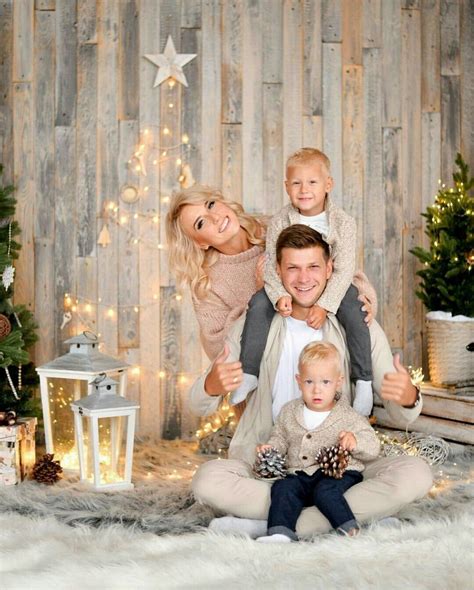 Christmas Family Photoshoot Ideas 2021 – Best Christmas Tree 2021