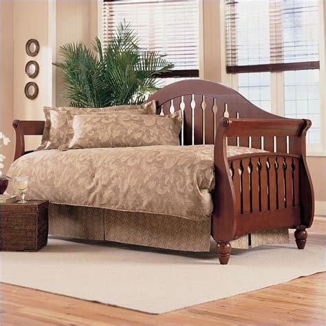 Fraser Wood Daybed in Walnut Finish with Pop-Up Trundle - B50118-450029-PKG