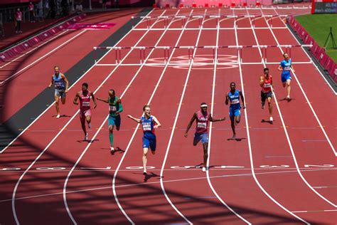 Karsten Warholm Sets World Record in 400-Meter Hurdles - The New York Times