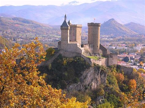 Top 10 Medieval Castles in France - Medievalists.net