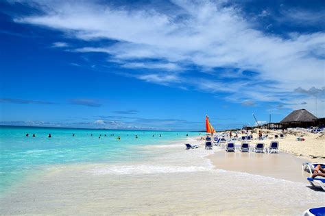 Cayo Santa Maria Hotel Playa Cayo Santa Maria Beach Chairs | World-Adventurer