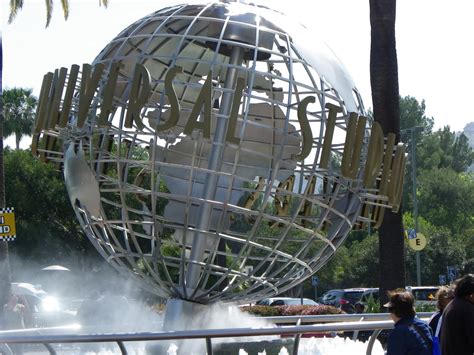 Universal Studios Globe by apoclypse90210 on DeviantArt