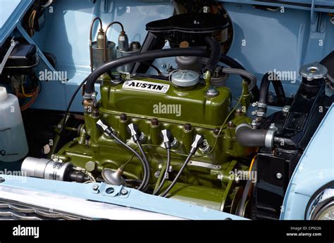 Austin mini engine hi-res stock photography and images - Alamy