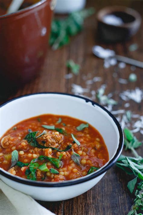 Italian Tomato Pasta Soup - Italian Inspired Beef Tomato Pasta Soup