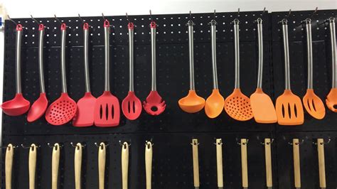 Professional Fda Silicon Wood Cooking Sets Colorful Silicone Kitchen Utensil Accessories With ...