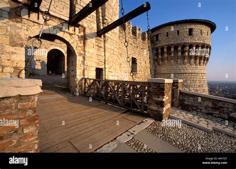 Drawbridge, Castle, Brescia, Lombardy, Italy Stock Photo - Alamy