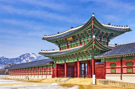 16 Top Tourist Attractions in Seoul | PlanetWare