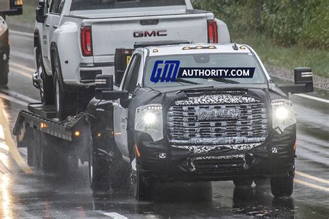 2023 Sierra Denali HD Shows Production Grille