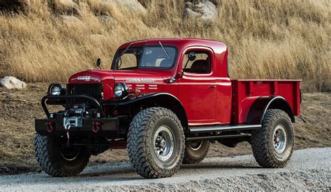 15 Photos Of A Beautifully Restored Dodge Power Wagon - Airows