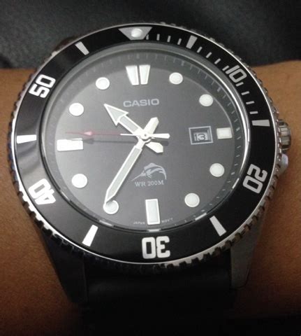 Simple Living: Casio MDV-106 Dive Watch -- Another Submariner Homage