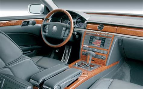 Volkswagen Phaeton I 2002 - 2010 Sedan :: OUTSTANDING CARS