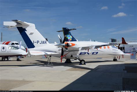 Piaggio P-180 Avanti Evo - Piaggio | Aviation Photo #2474707 | Airliners.net