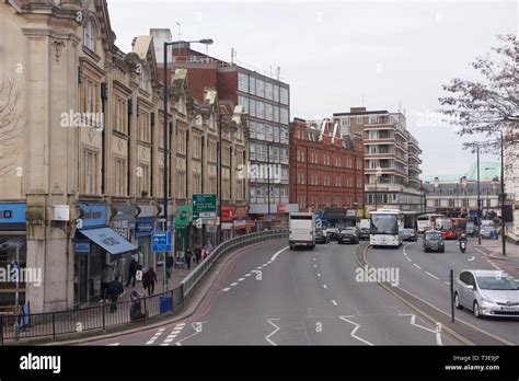 Finchley Road in South Hampstead, London Stock Photo - Alamy