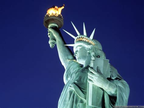 Statue of Liberty at Night Wallpapers - Top Free Statue of Liberty at ...