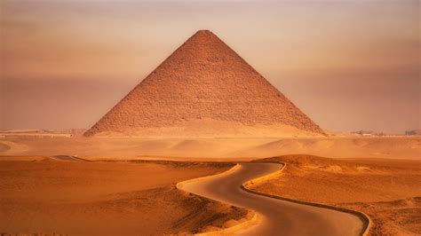 Pyramid in Desert Wallpaper, HD Nature 4K Wallpapers, Images and Background - Wallpapers Den