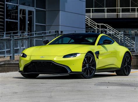 2019 Aston Martin Vantage Review, Pricing, and Specs