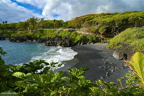 Wai’ānapanapa State Park — Maui Hikes