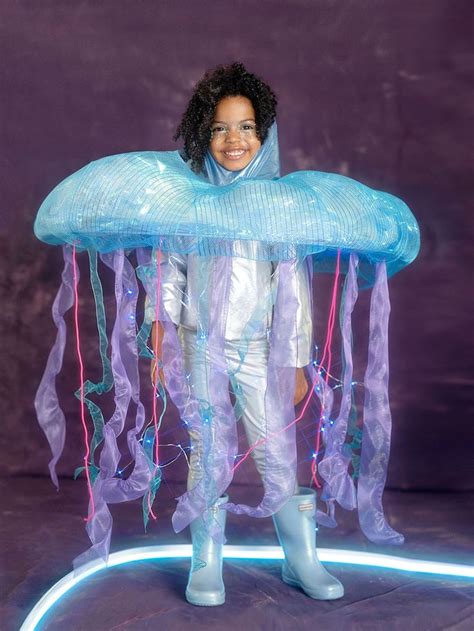 DIY Jellyfish Halloween Costume • Sea Creature Costume | Halloween costumes women creative, Diy ...