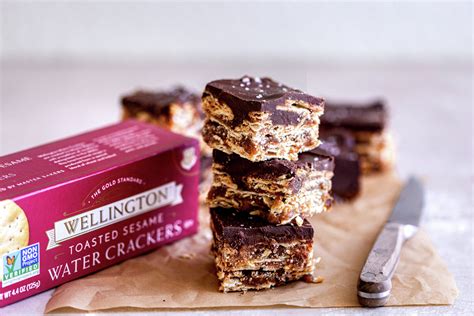 Chocolate Peanut Butter Candy Bars | Wellington Crackers