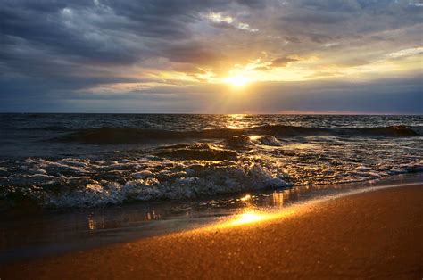 Ocean wave during sunset, lake michigan HD wallpaper | Wallpaper Flare