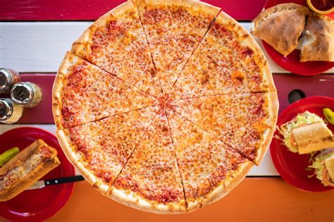 It’s Official: Austin’s Beloved Home Slice Pizza Will Open a Houston Restaurant - Eater Houston