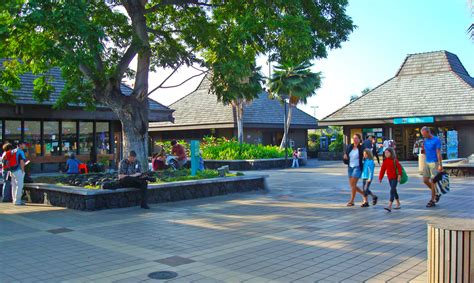 Ellison Onizuka Kona International Airport at Keahole | Shop & Dine