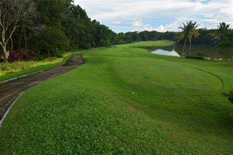 7 Best Golf Courses in Batam for Your Luxury Weekend