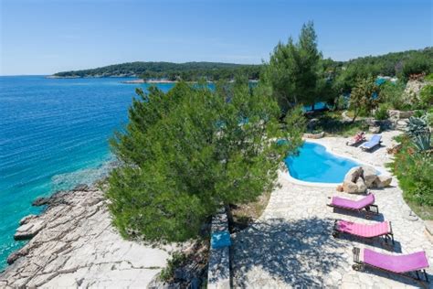 Croatia Villas on the Beach | Last Minute Luxury | Croatia Holiday