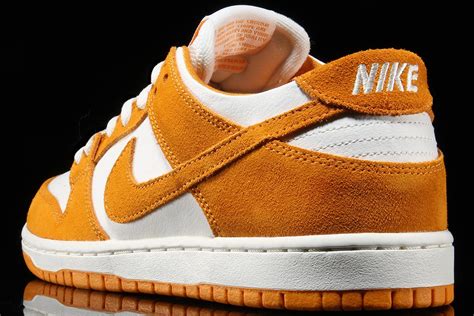 Nike Blazer Mid Circuit Orange Nike SB Dunk Low - Sneaker Bar Detroit