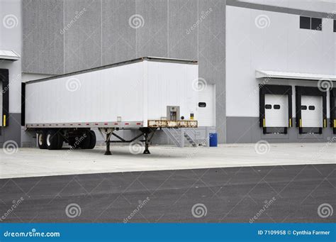 Truck And Loading Dock Royalty Free Stock Photos - Image: 7109958