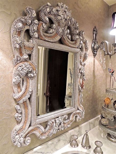 10 Spectacular Luxury Bathroom Mirrors That Will Delight You