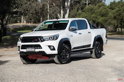 2017 Toyota HiLux TRD review (video) | PerformanceDrive