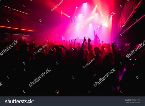 Overview Crowd Silhouette Party Stock Photo 1585521673 | Shutterstock