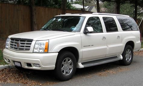 2004 Cadillac Escalade ESV - Information and photos - MOMENTcar